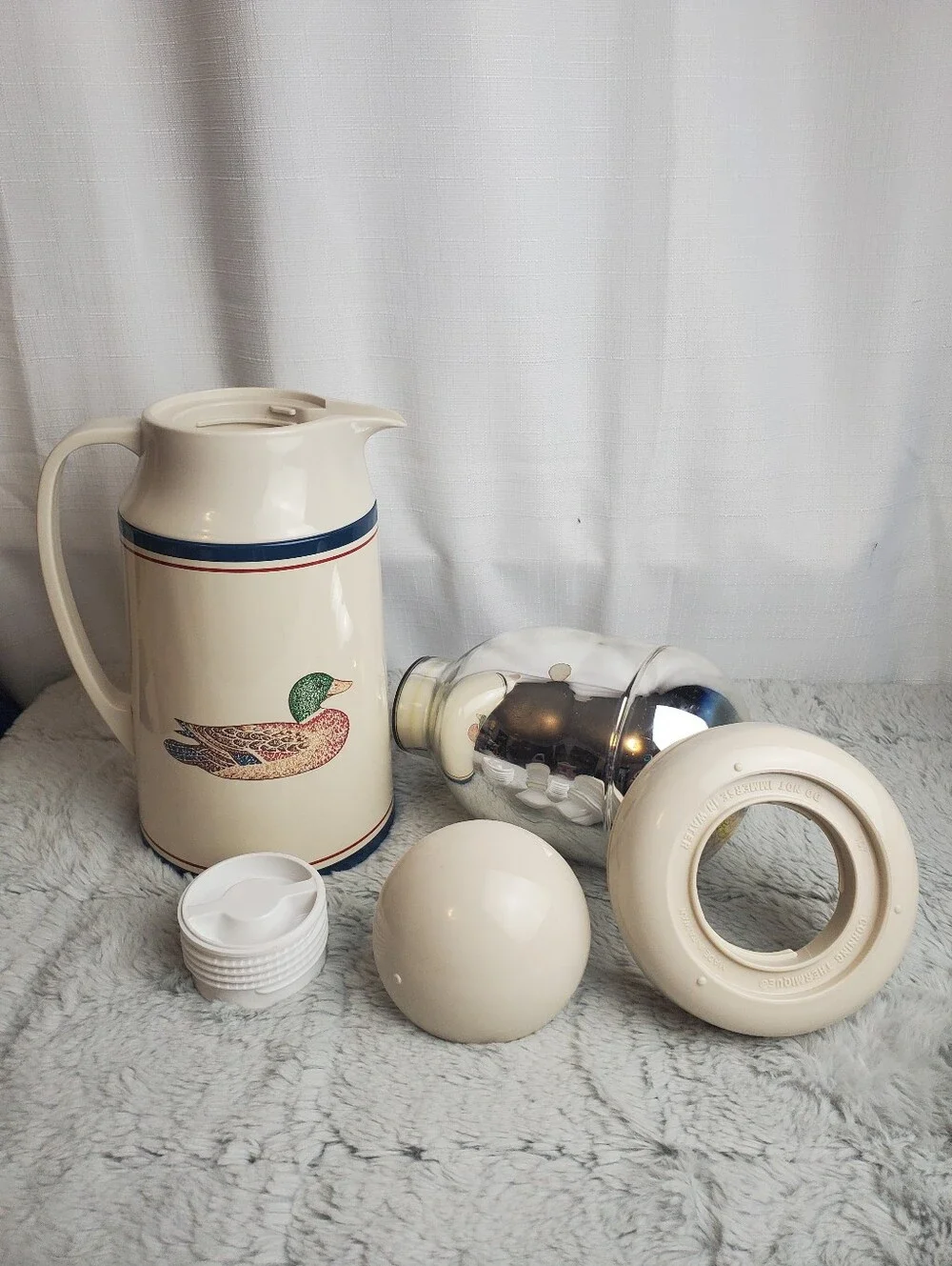 Corning Thermal Coffee Carafe White Blue Trim Duck Mallard Design Vintage 1 QT